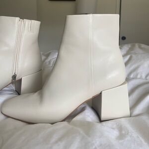 Dolce Vita Cream / White Block Heel Boots